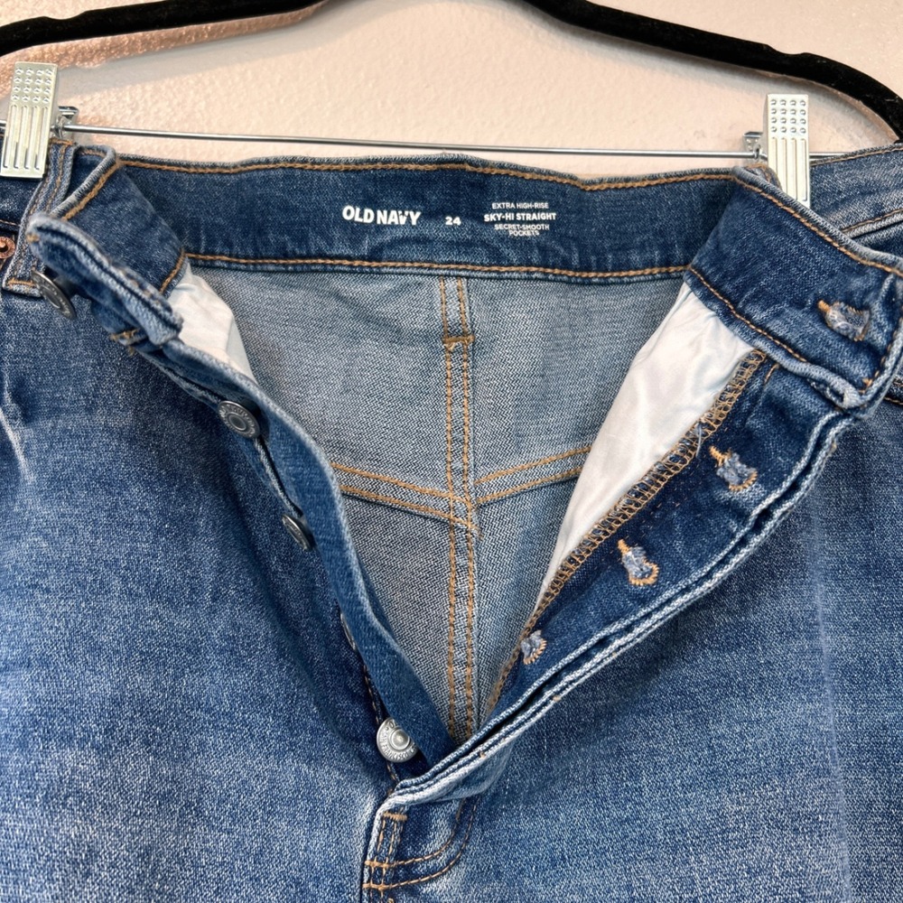 Old Navy Sky-Hi Straight Extra High Rise Button Fly Cut Off Denim Shorts 24 Blue - Picture 4 of 10